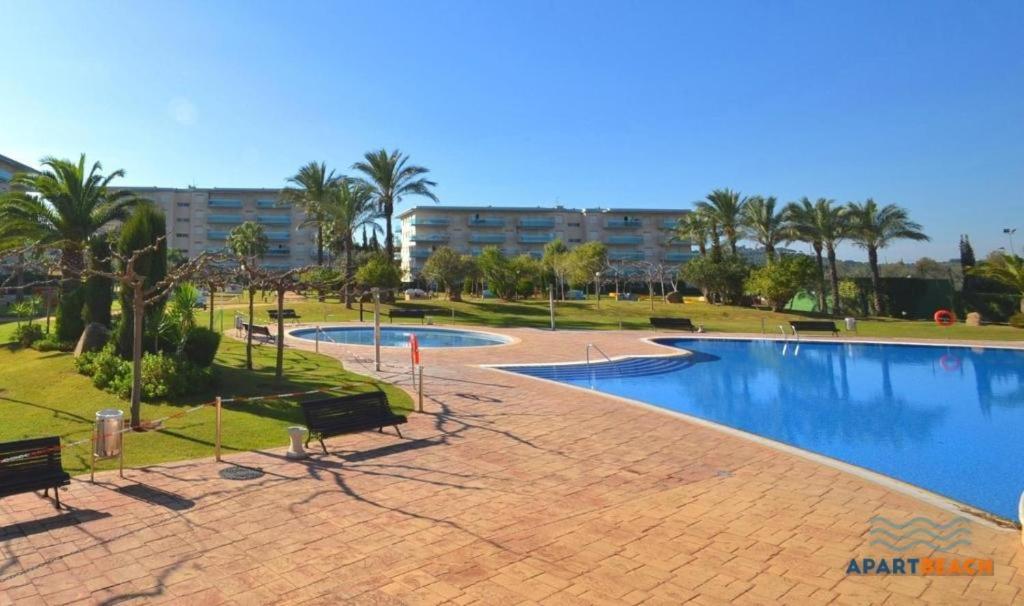 Apartbeach Los Juncos Residencial Piscinas Y Petanca La Pineda Εξωτερικό φωτογραφία